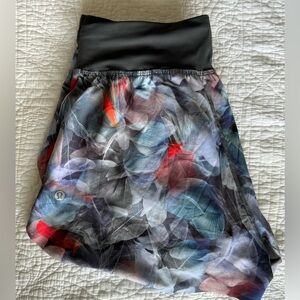 Lululemon Size 6 Fast and Free Shorts